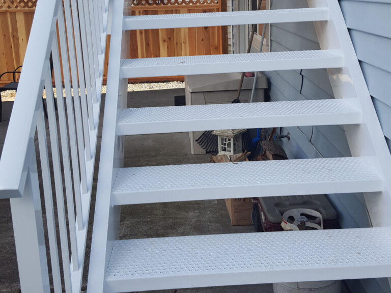 Aluminum-Tread-Stairs-04