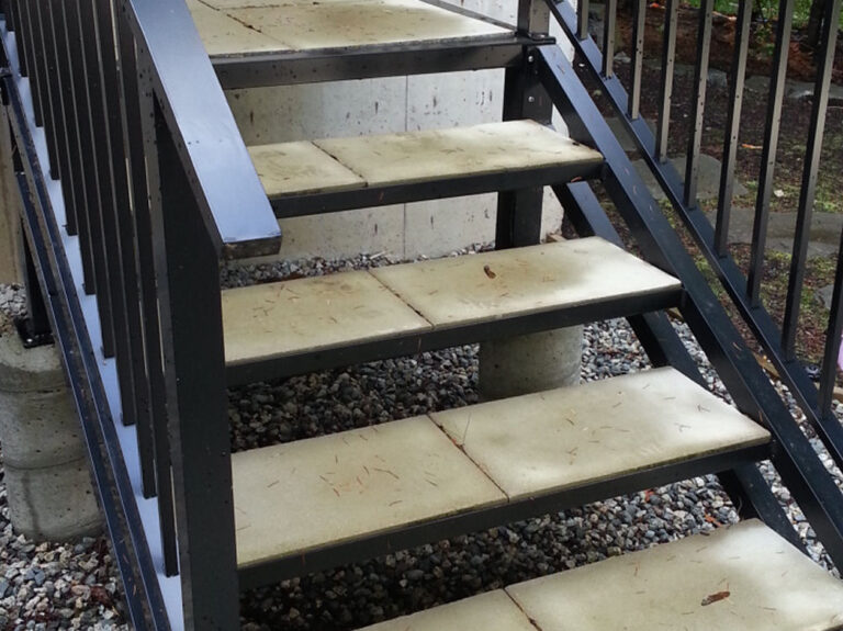 Custom-Tread-Stairs-01