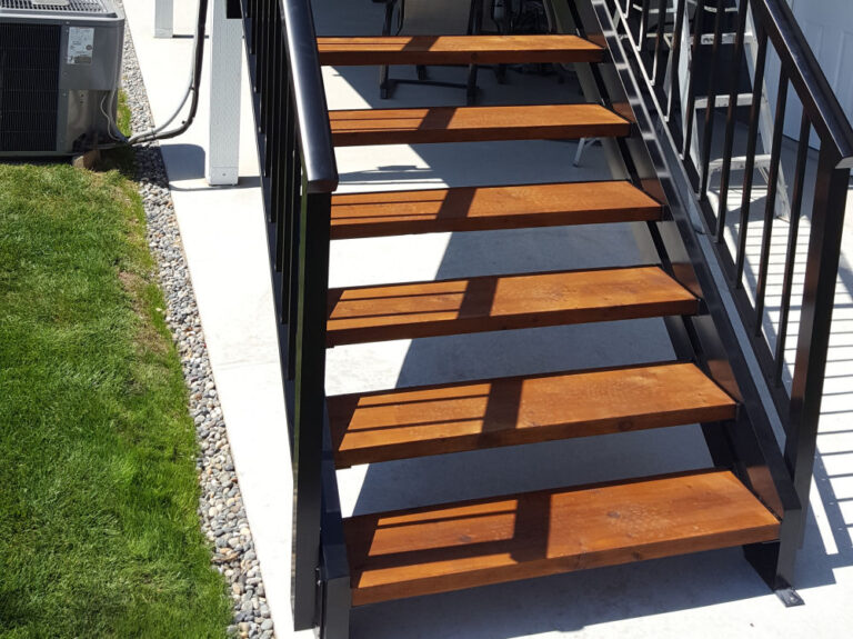 Wood-Tread-Stairs-03